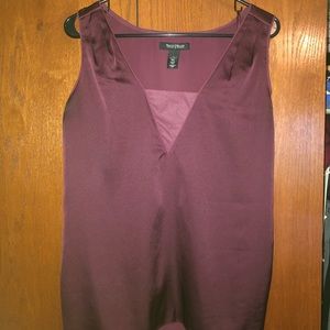 Women’s maroon sleeveless top